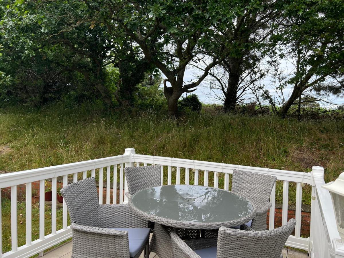 Jungle Lodge Lymington Kültér fotó